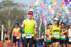 BIB: 41295, 42415
                            <button type="button" onclick="openModal(9918347)" class="btn btn-primary btn-sm float-right btn-popup" data-toggle="modal" data-target=".modal-high-quality">
                        <i class="fas fa-shopping-cart"></i> Add to Cart
                    </button>
                                            <button type="button" onclick="isThisMe(9918347, true)" class="btn btn-success btn-sm float-right btn-popup btn-isme hidden" data-toggle="tooltip" data-placement="bottom" title="นี่คือรูปของคุณใช่ไหม คลิกที่นี่เพื่อเอาเข้าอัลบั้ม">
                        <i class="fas fa-plus"></i> Add to album
                    </button>
                    <button type="button" onclick="isThisMe(9918347, false)" class="btn btn-warning btn-sm float-right btn-popup btn-isnotme hidden">
                        <i class="fas fa-ban"></i> Remove from album
                    </button>